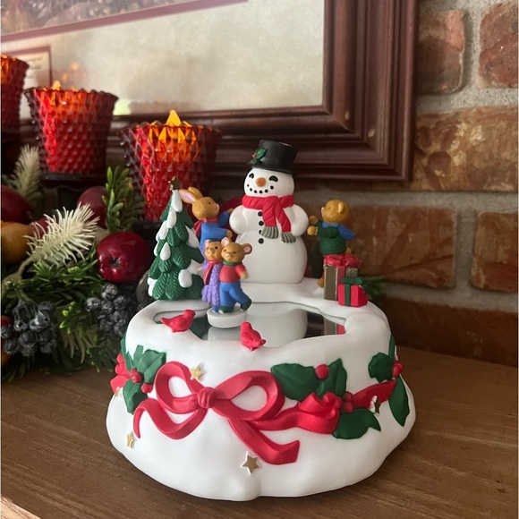❤️Rare Vintage Snowman Musical
Moving Dancing Ice Skating
Mirror Trinket Box - Picture 1 of 7